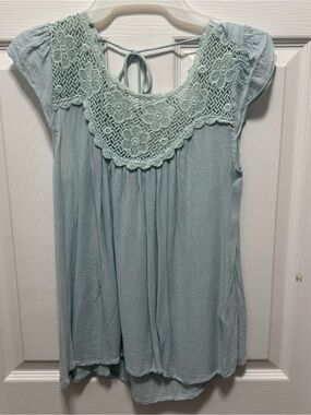 buttons Mint/ Light Blue Crochet Yoke Cap Sleeve Top